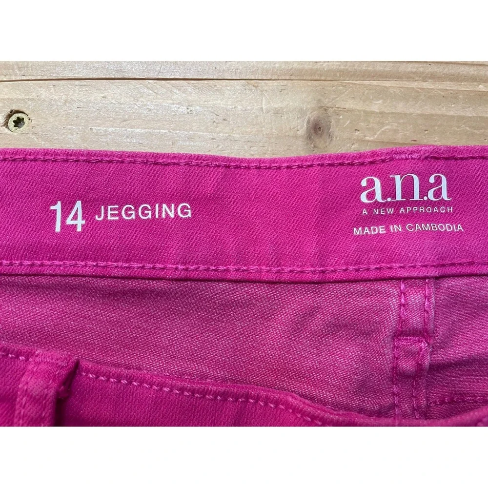 ANA A New Approach Womens Fuchsia Pink Mid Rise Skinny Jegging Raw Hem Size 14 - Picture 2 of 4